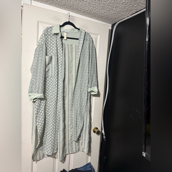 Zara eyelet tunic - Picture 1 of 3